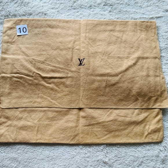 Louis Vuitton Tan Dust Bag - Picture 2 of 2